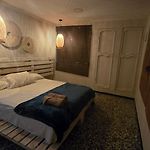 Habitaciones Crespo Cerca al aeropuerto Jacuzzi Compartido
