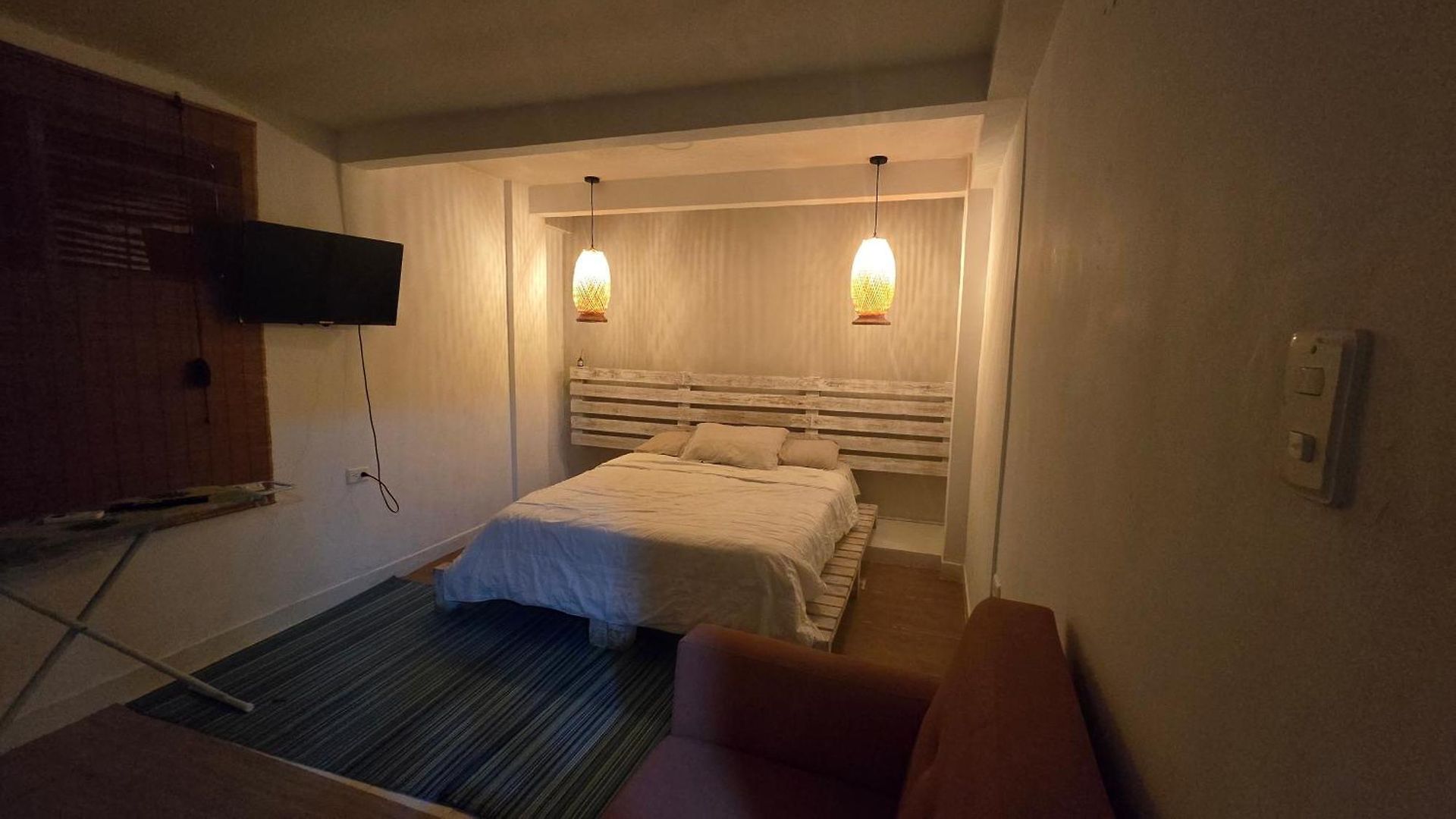 Crespo Cerca Al Aeropuerto Jacuzzi Compartido Habitación en casa particular *