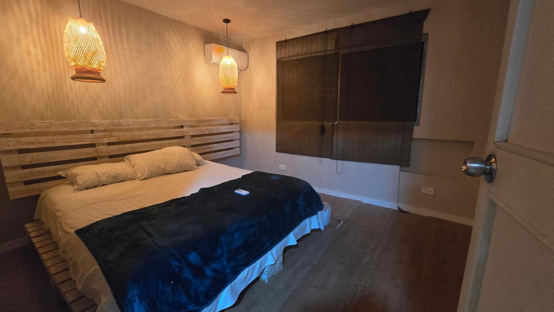 Crespo Cerca Al Aeropuerto Jacuzzi Compartido Habitación en casa particular